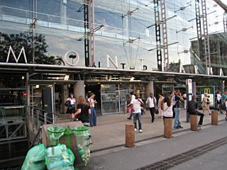 J'entre dans la gare
