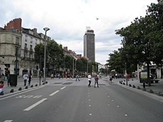 Nous descendons à Nantes