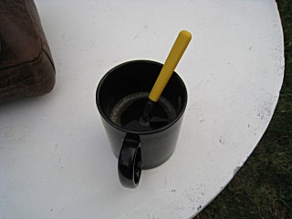 Je bois un café