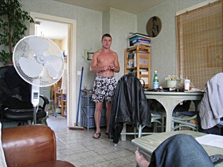 Jérémy se lève