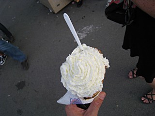 Je mange une glace