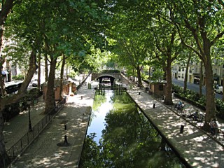 Nous passons par le canal
