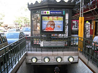 Nous prenons le métro