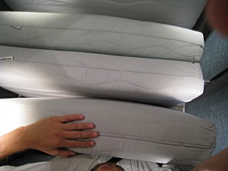Je sors le matelas d'Edouard