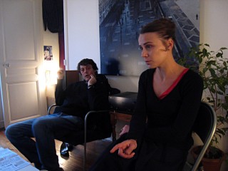 Nous discutons