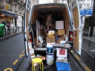 Nous commençons à décharger