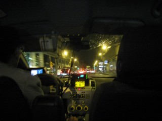 Nous prenons un taxi