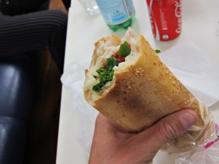 Je mange