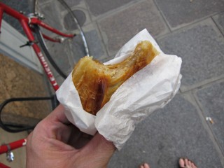 J'achète un chausson aux pommes