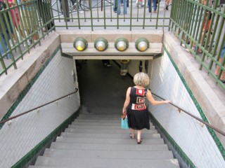 Je descends dans le métro
