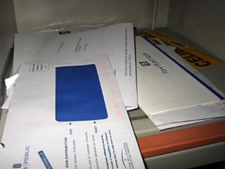 Je regarde mon courrier