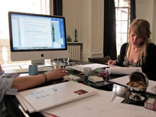 Nous travaillons