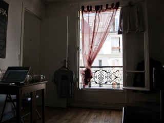 Il fait beau, j'ouvre grand les fenêtres