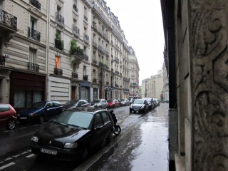 Je n'ai plus de café. Je sors