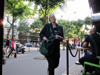 Sandrine arrive