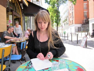 Je vais déjeuner avec Aude