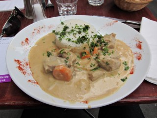 Je mange