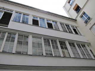 Je vais au bureau