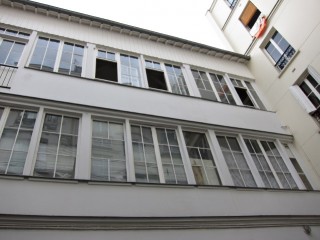 Je vais au bureau