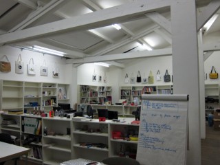 Je passe rapidement au bureau