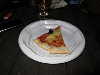 Je mange de la pizza