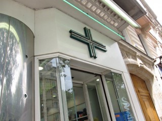 Je passe à la pharmacie