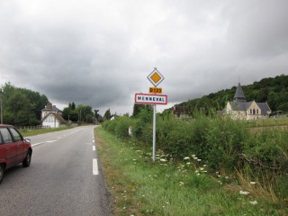 J'arrive à Menneval