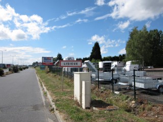 J'arrive à Lisieux