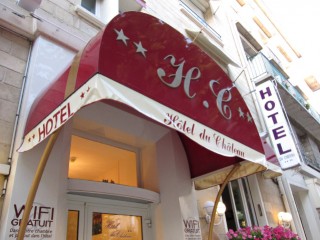Je m'arrête à un hôtel