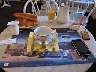 Je prends mon petit-déjeuner