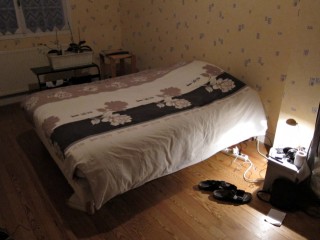 Ils me laissent leur chambre