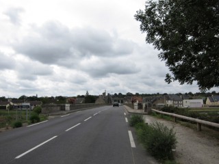 Je traverse Pontaubault