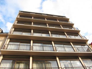 Je retourne à l'hôtel