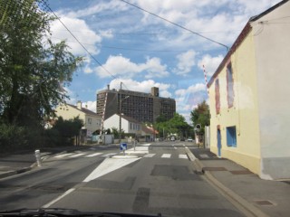Nous allons faire un tour en ville